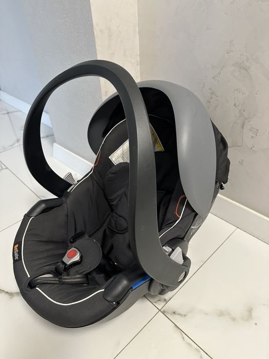 Продається автокрісло