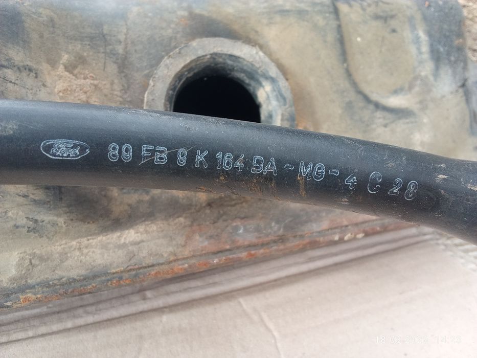 Продам бак з форда