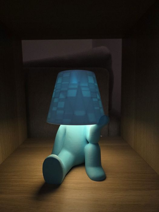 Candeeiro boneco minimalista led