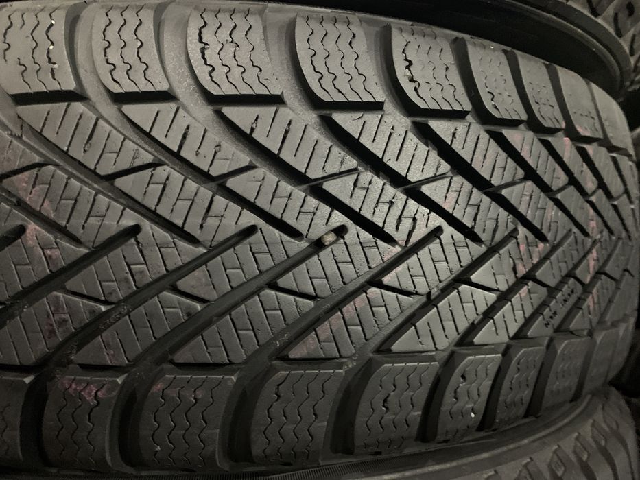 Комплект 185/60 15 Pirelli Cinturato Winter шини б/у зима