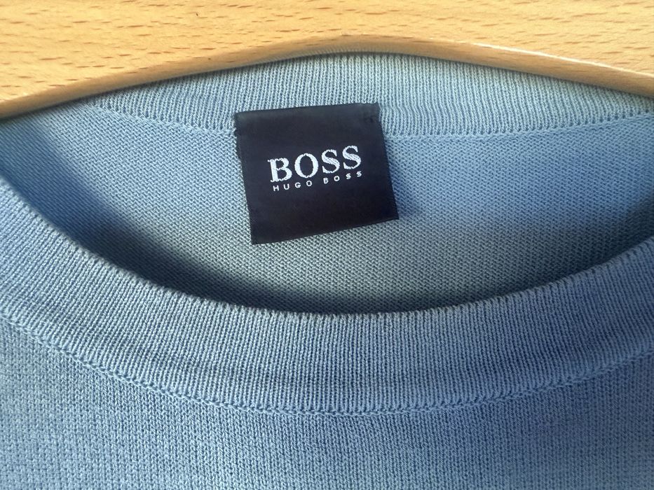 Letni sweterek marki Boss