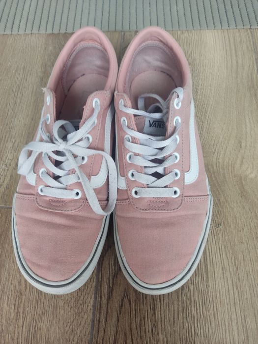 Buty Vans rozmiar 40,5 różowe