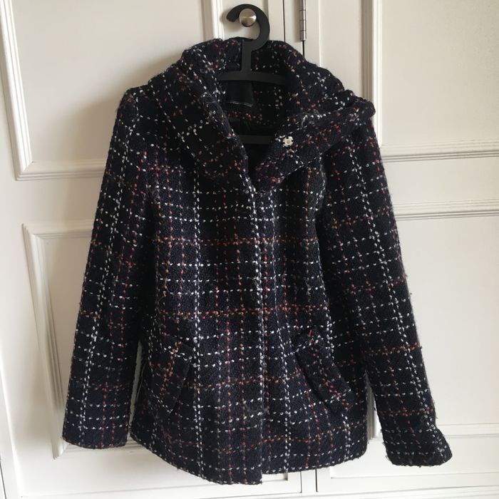 Casaco com capuz Yessica C&A