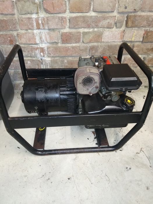 Agregat prądotwórczy B&S 220V 2,1KW