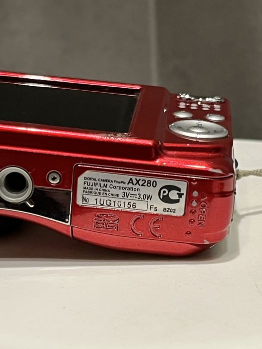 FujifilmAX280 na baterie AA