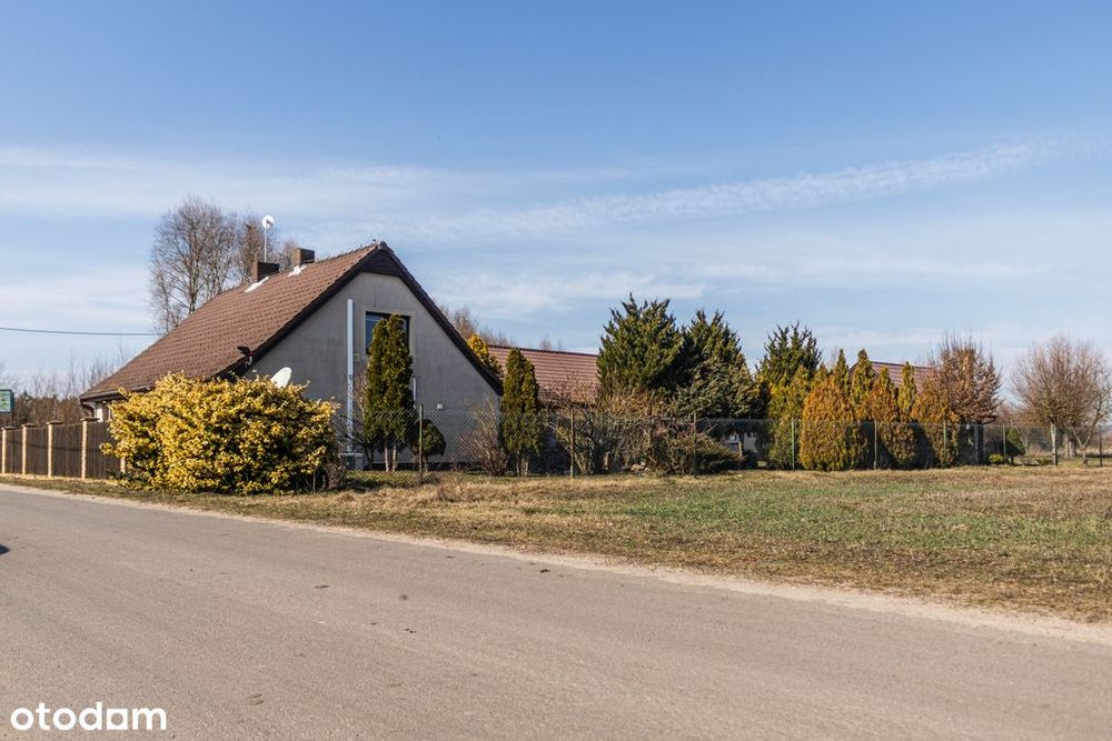 Dom z zabudowaniami na dużej działce