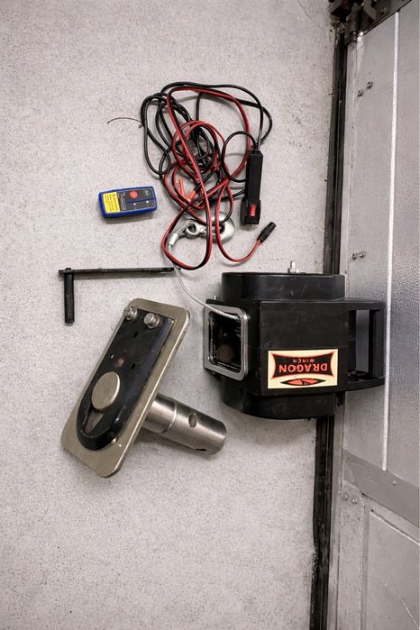 Wciagraka Dragon  Winch DWP 5000ibs  12v