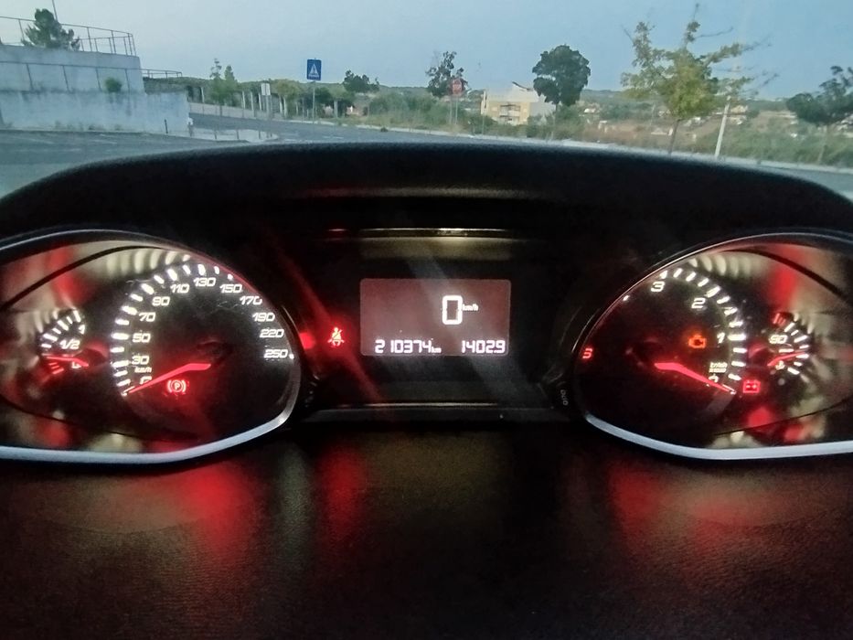 Peugeot 308 1.6 Blue HDi Allure 130cv