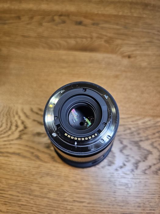 Sigma 16 mm f/1.4 DC DN Contemporary (Sony E-Mount, APS-C)