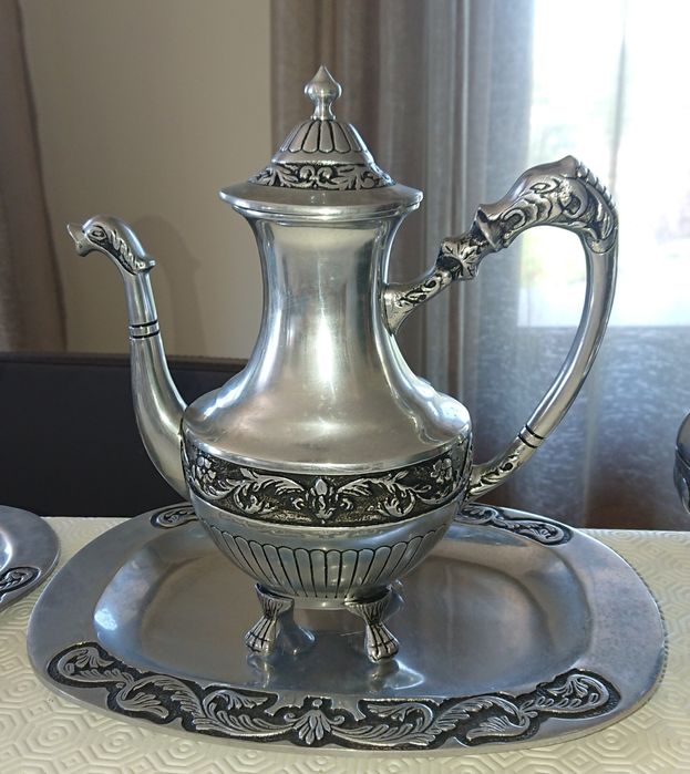 Conjunto de peças de louça