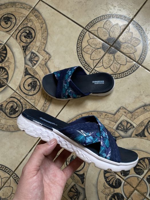 Женские шлепанцы босоножки Skechers On the Go 400 Tropical