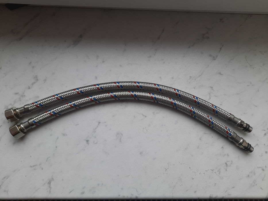 Wężyki( nowe ) do baterii 40 cm (2stk ) ,35 cm (2stk)