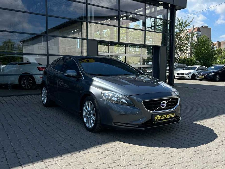 Volvo V40 2013