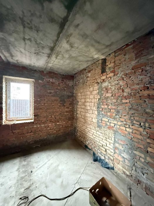 Продаж будинку в Почаєві