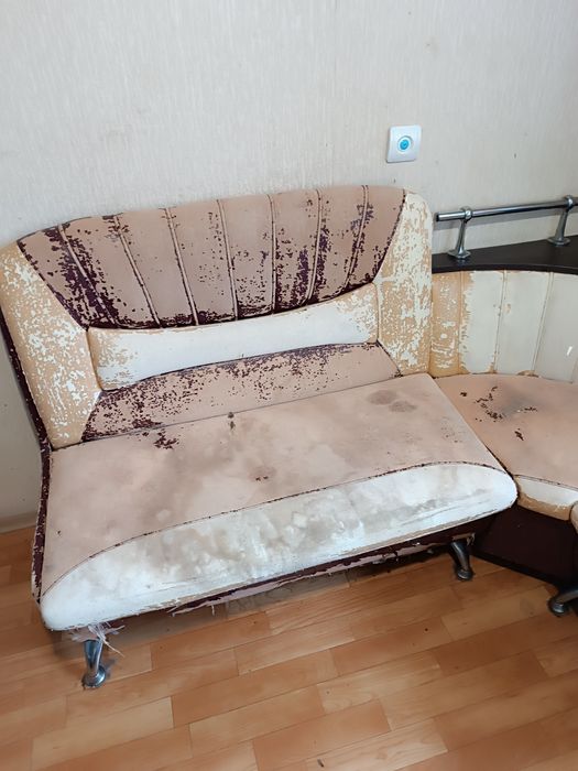 Продам Кухонний уголок