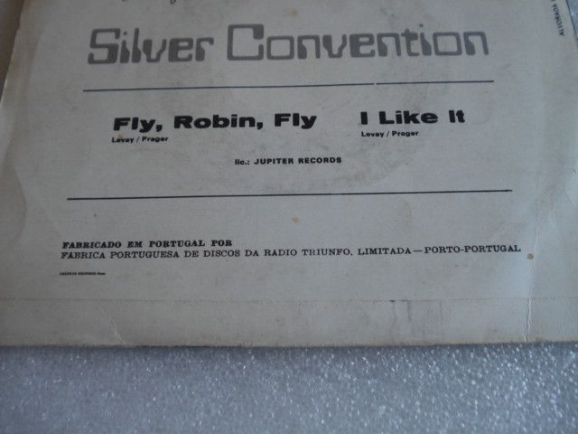 Silver Convention – Fly, Robin, Fly / I Like It - 197664286317876226121