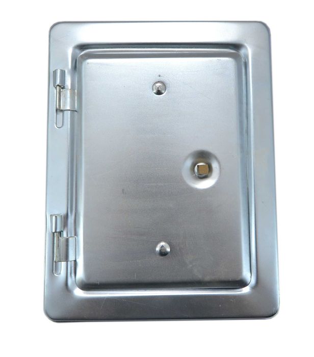 Drzwiczki kominowe wzmacniane