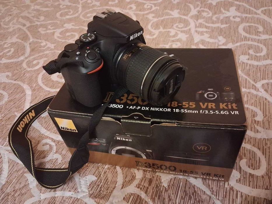 Nikon D3500 + 18–55mm VR