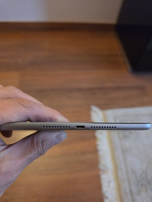 Tablet iPad mini 4