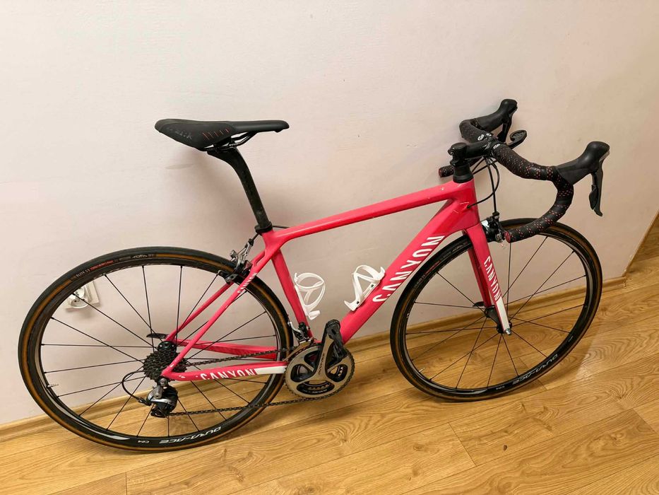 Rower szosowy karbonowy Canyon Ultimate CF SLX różowy, rozm. S carbon