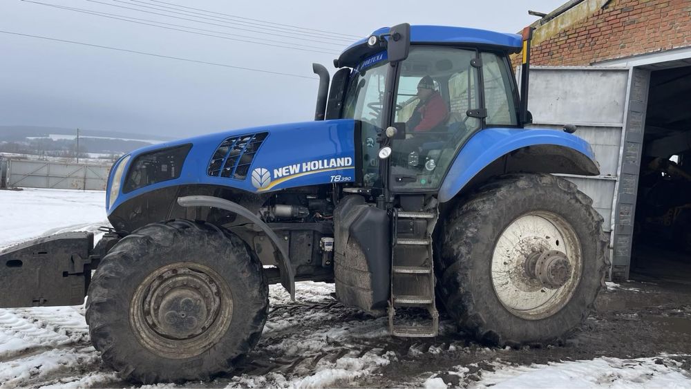 Трактор New Holland T8.390