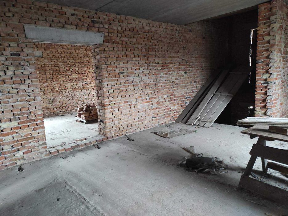 будинок та земельна ділянка 10 сот., м. Радехів