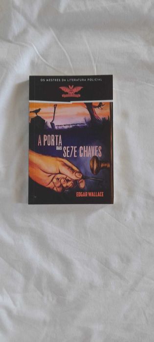 Conjunto de livros da autora ELLERY QUEEN-Coleção vampiro