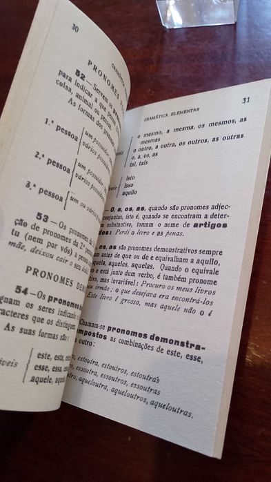 Gramática Elementar Série Escolar Educação