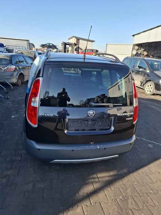 Skoda Roomster Klapa Bagażnika LF9R