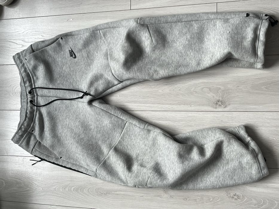 Nike tech spodnie