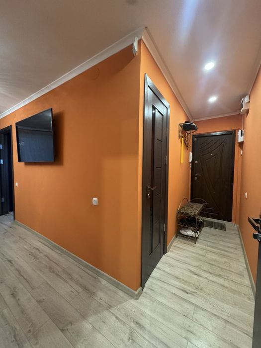 Продаж 3-кімнатної з меблями та ремонтом м. Калуш