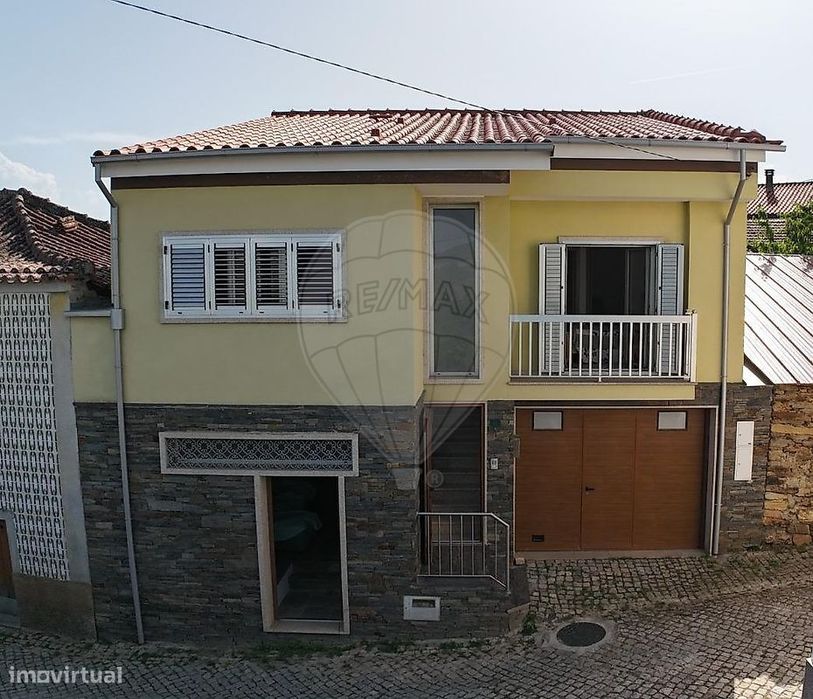 T3 Detached House for Sale