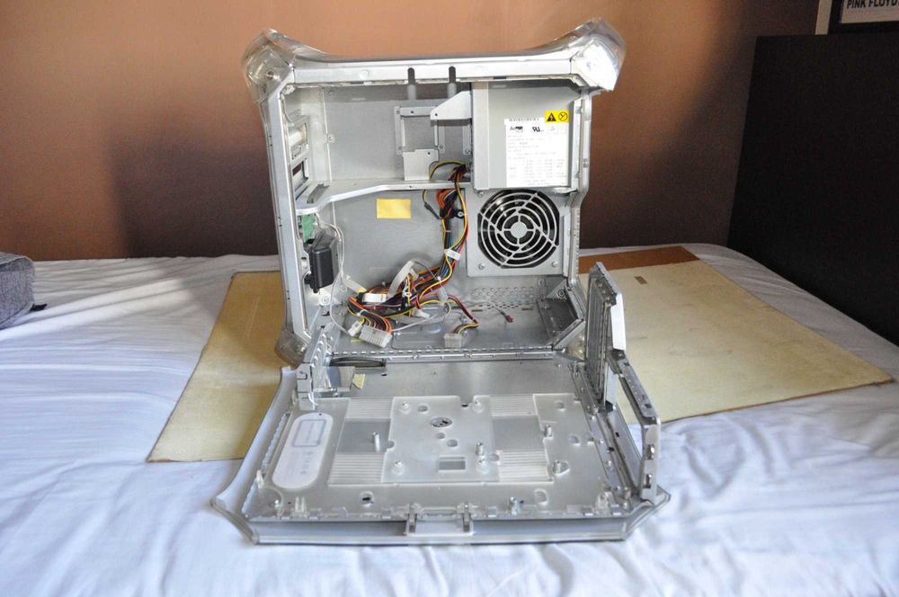 Apple Power Mac G4 Quicksilver Case with Power Supply64584399452545123