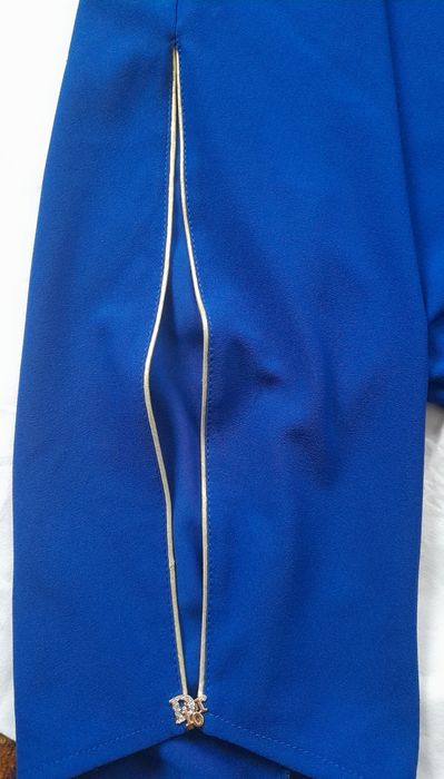 Сукня    жіноча.