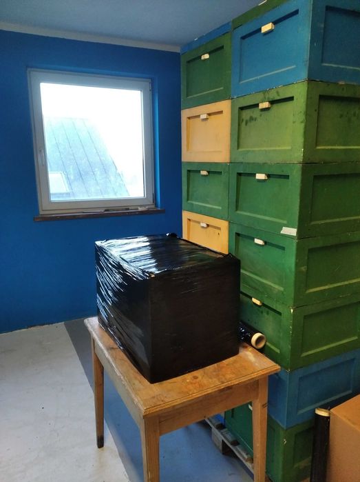 Ekologiczne paliwo do podkurzacza  Pszczoły odkłady matki