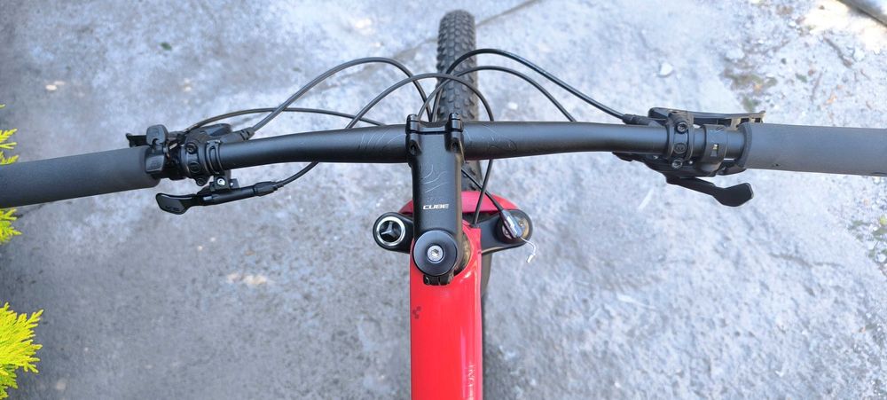 Rower górski CUBE raction on1 c62