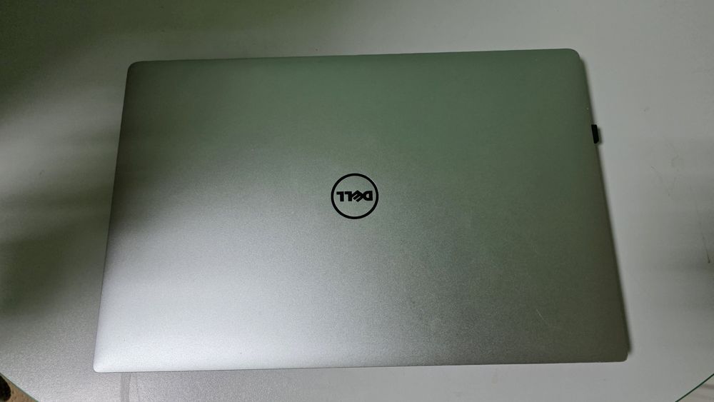 Обмін DELL Precision 5520/Intel i7-7820HQ/NVIDIA Quadro M1200 (4 ГБ GD