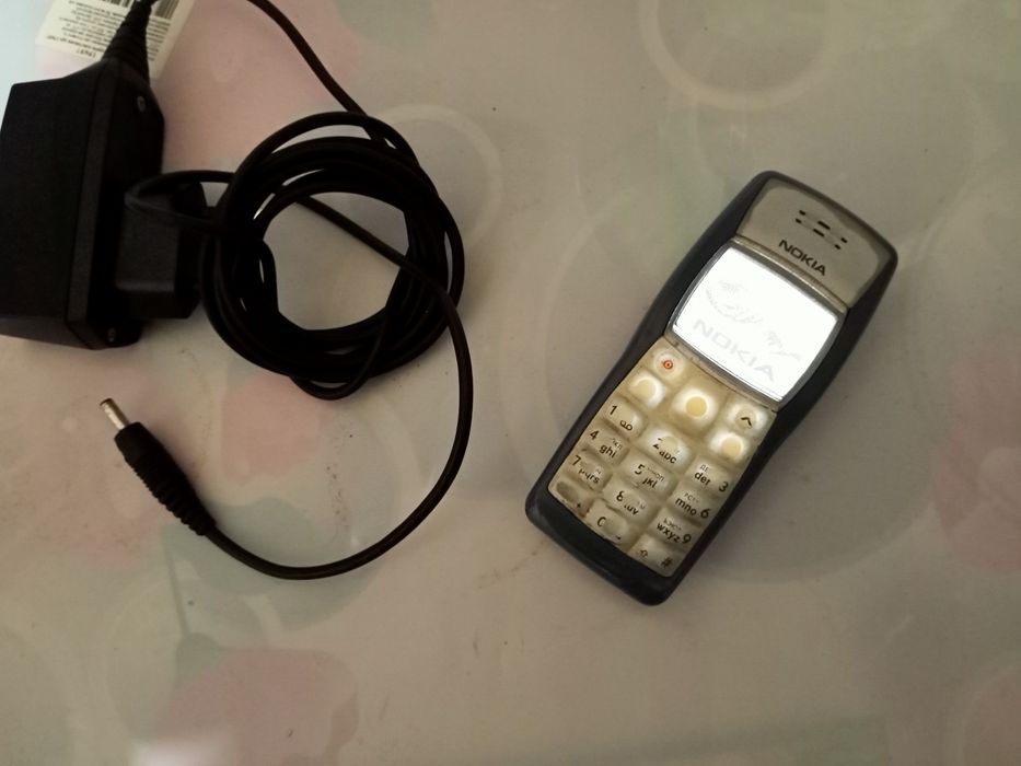 Продам кнопочный телефон Нокия 1101.