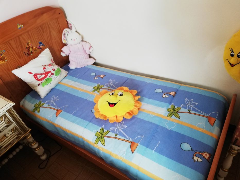 Cama de grades, berço e cama 3 em 1