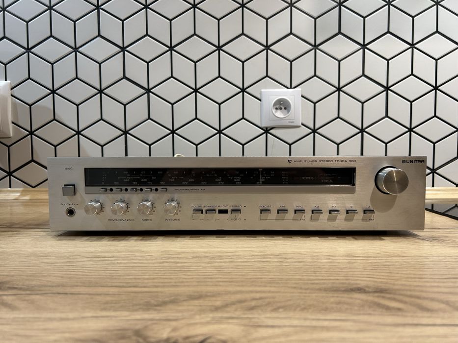 Wzmacniacz Amplituner Unitra Tosca 303 Bardzo Dobry Stan Przestrojona