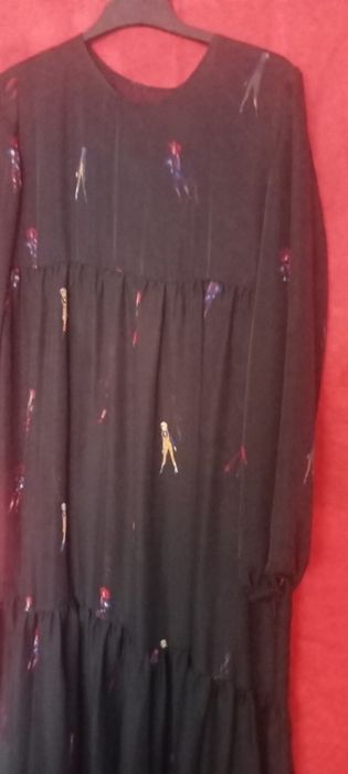 Vários vestidos de organza fina tam.L são muito elegantes