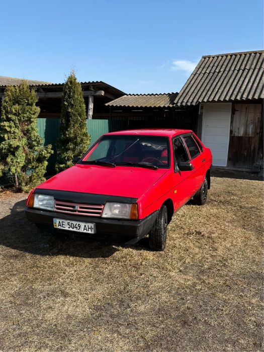 Продам 99 в дуже гарному стані