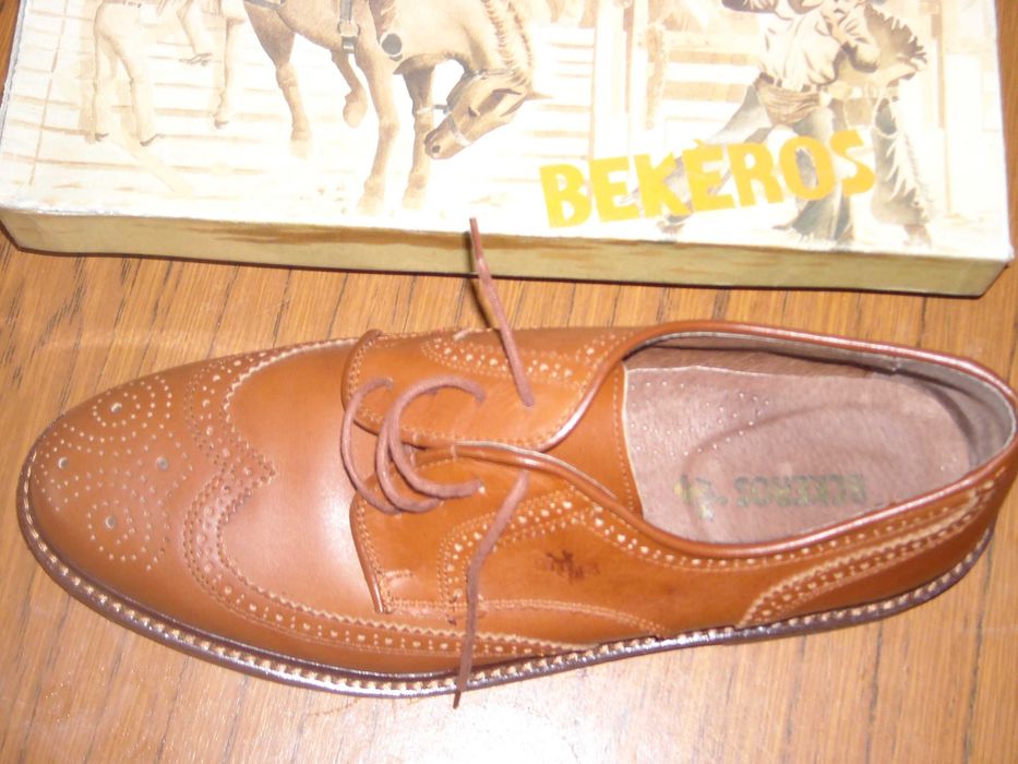 Buty męskie skórzane BEKEROS nr 44