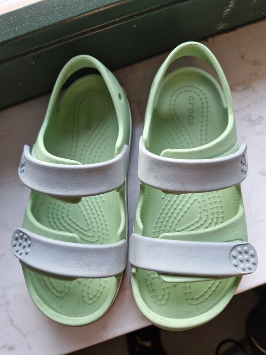 Продам сандалі Crocs р.30-31