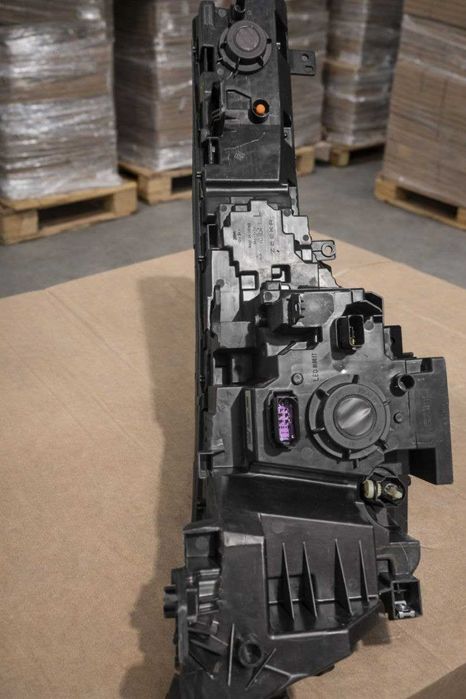 фари  Zeekr 7x matrix LED