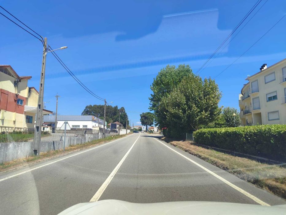 Arrenda-se terreno na Zona Industrial do Salgueiro junto à EN234