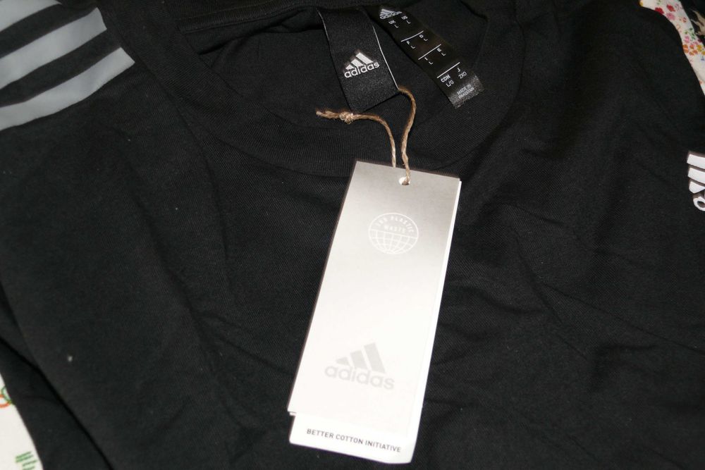 Tshirt Preta Desportiva Adidas