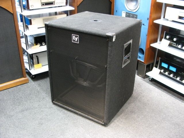 2 Subwoofer EV T18