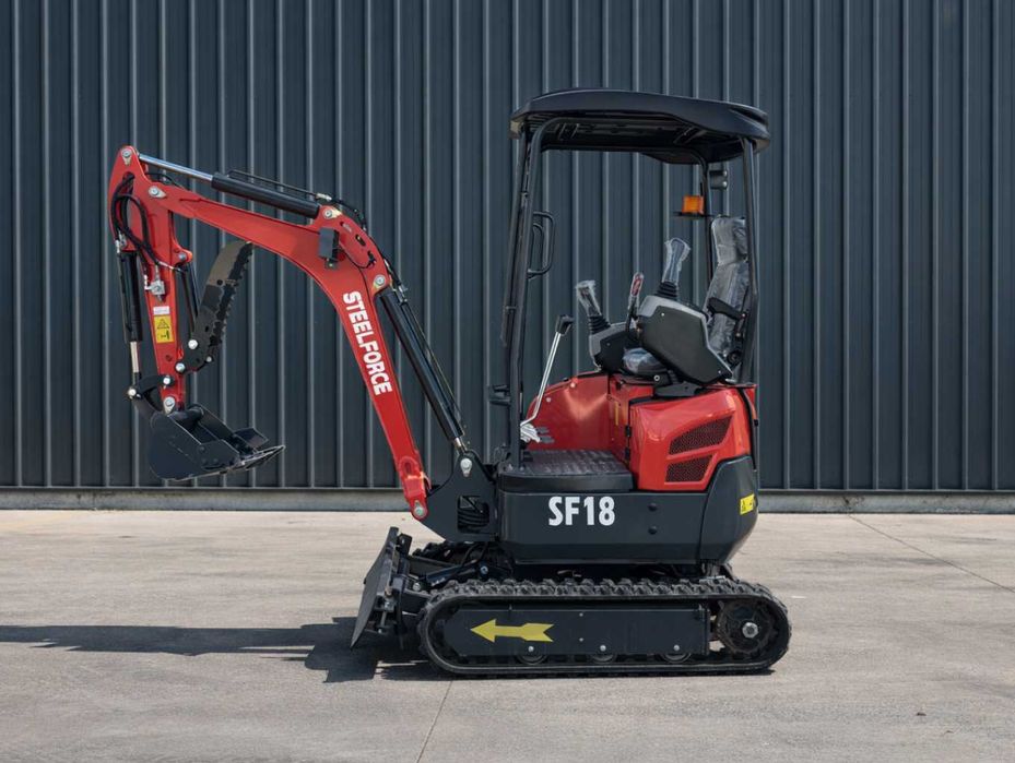 MINI GIRATORIA 1800kgs - Kubota D722 - Novo