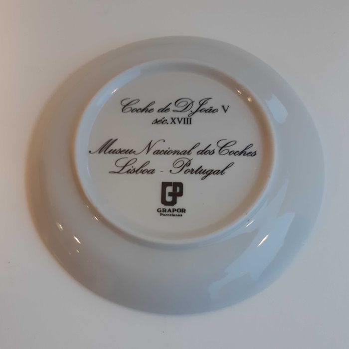 Lindo Pratinho em Porcelana "Coche de D. João V"